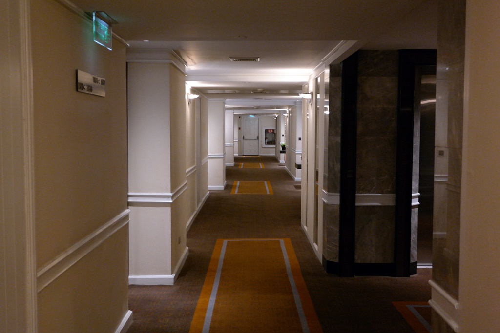 Amari Hallway